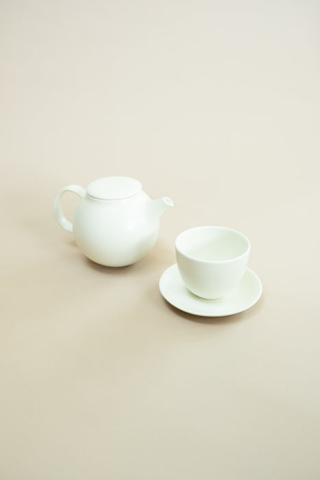 Pebble Tea Cup & Saucer - White