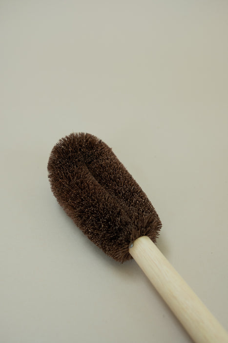 Tawashi Brush with Handle - Medium